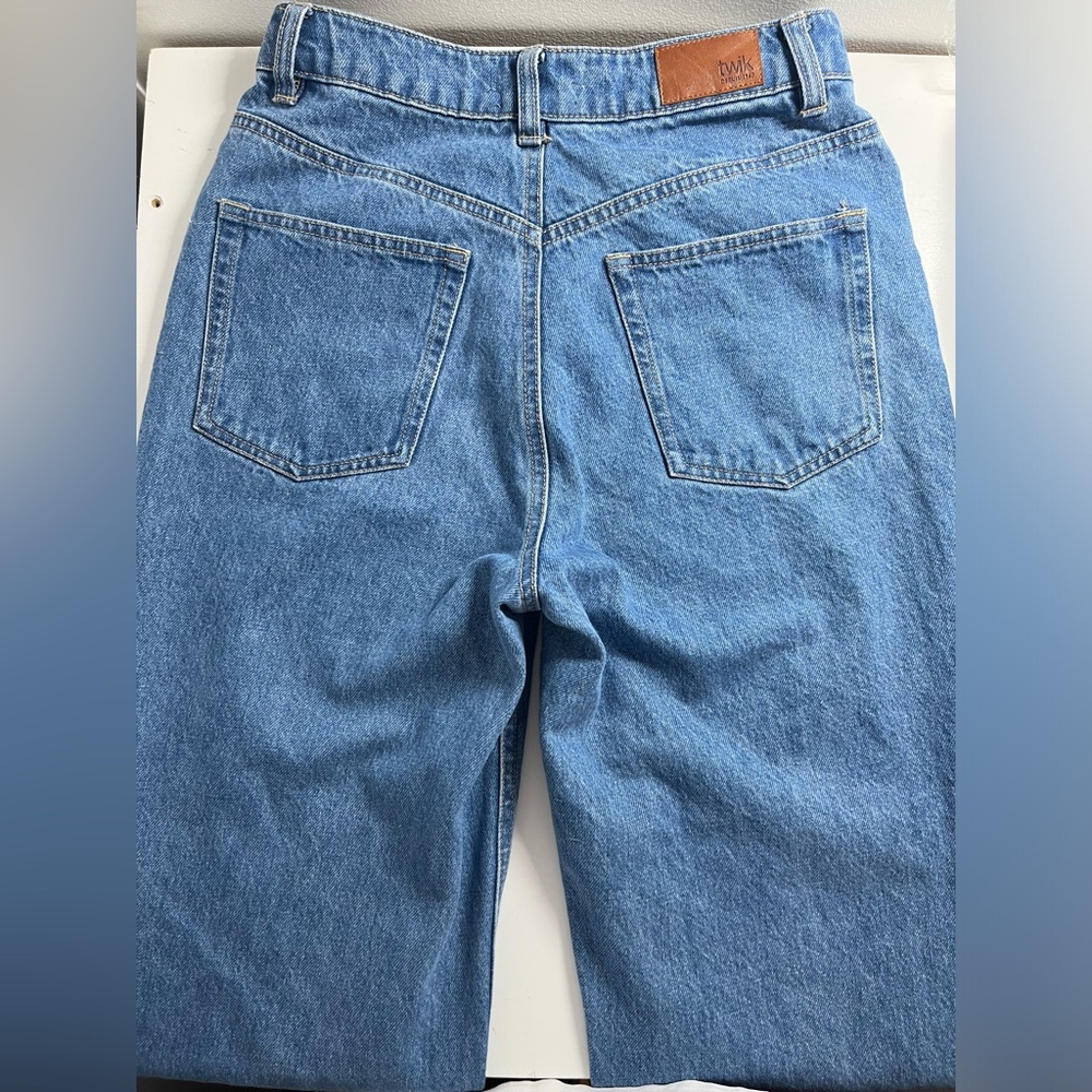 Twik blue jeans